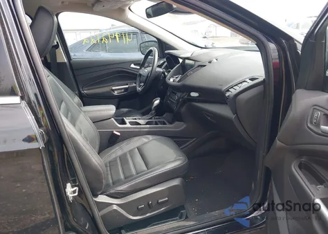 2019 Ford Escape Titanium из США, поврежденный, VIN 1FMCU9J91KUC42161